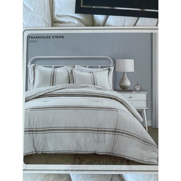 NIB Lush Decor Gray King Size 3 PCs Comforter Set - Picture 1 of 9